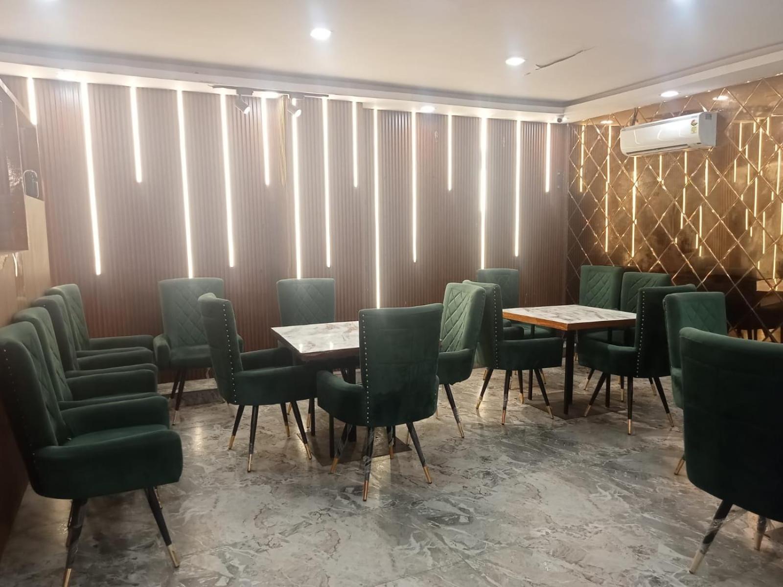 Ceremony Hotel And Banquets Faridabad Exterior photo